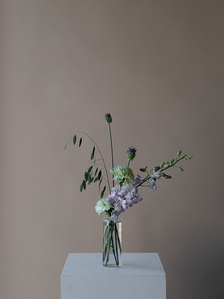 Vancouver Florist - Vancouver Flower Delivery - Bud Vase Arrangement